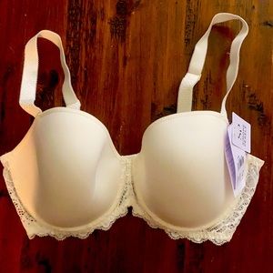 Simone pérèle white 3D spacer bra NWT white size 40B USA / 90C Euro